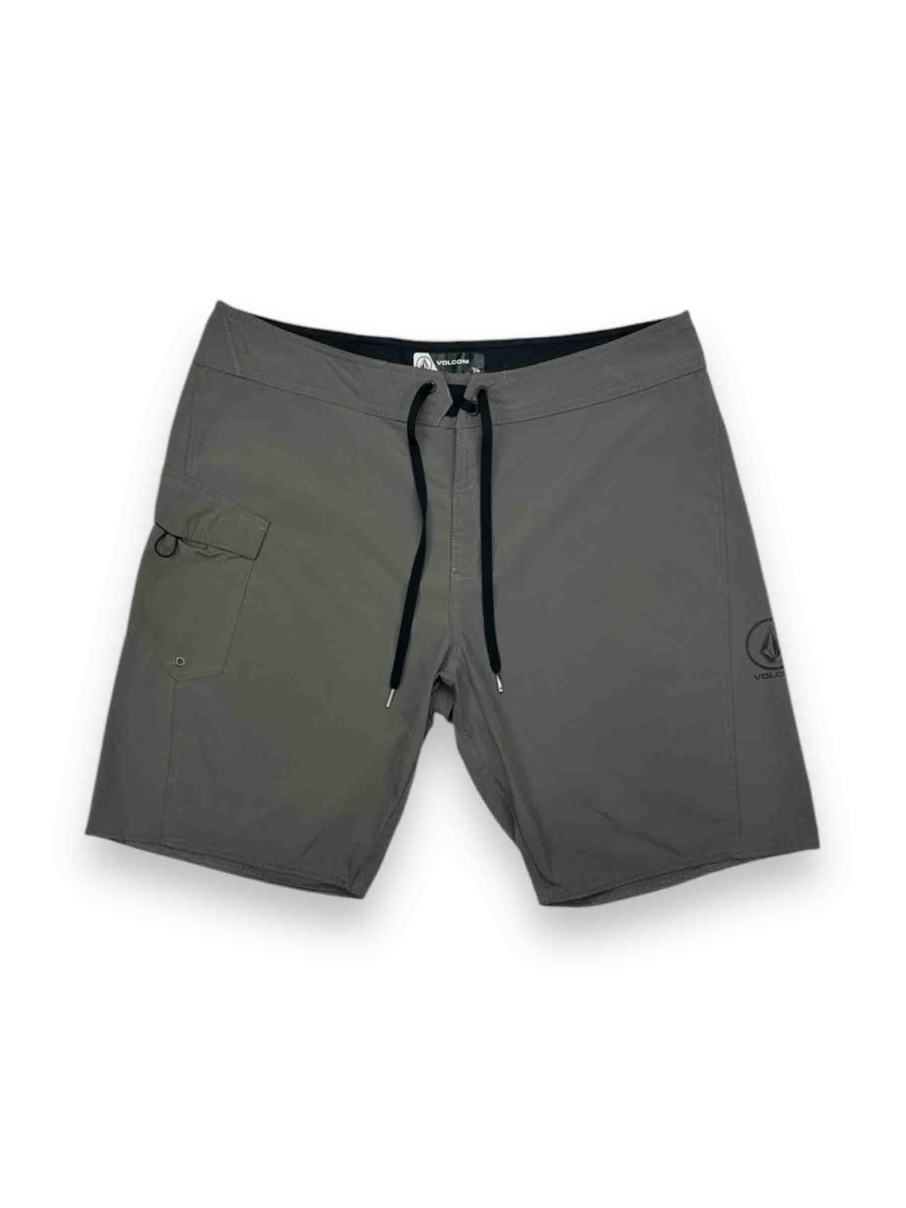 شلوارک ورزشی volcom 2